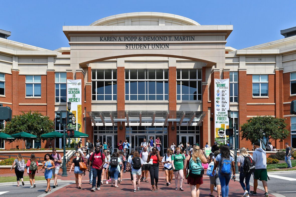 Students walking to student union